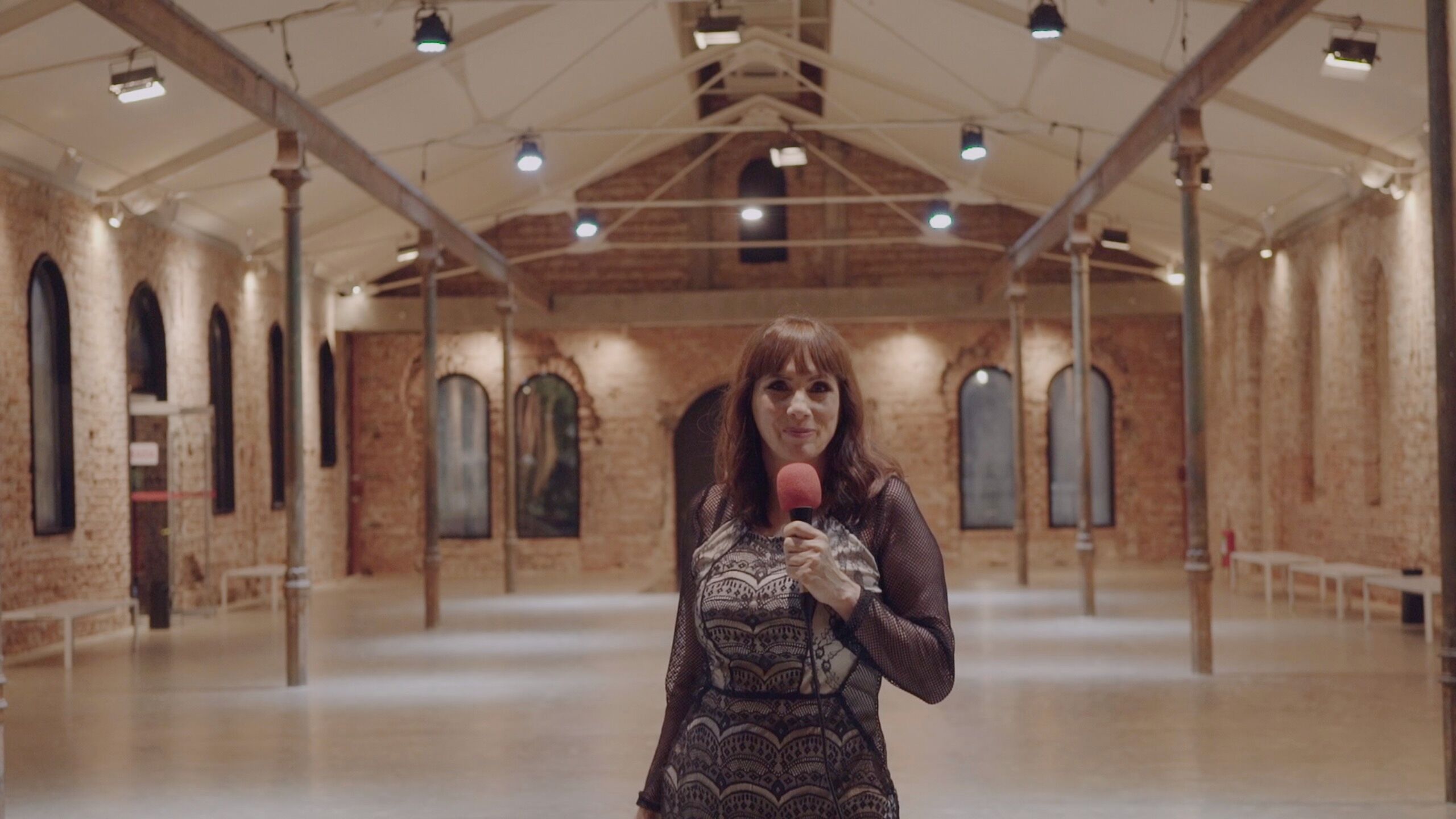 mostra cinema da boca do lixo com Nicole puzzi pornolandia