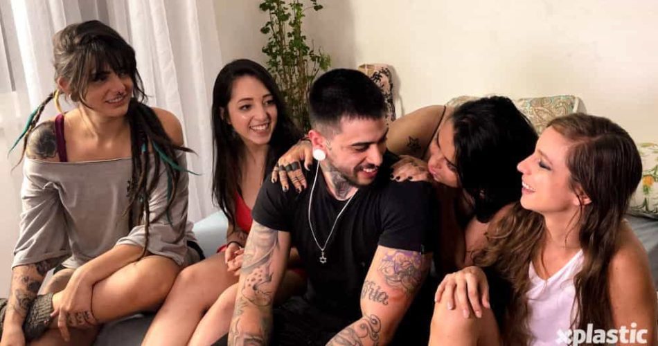 amigos transando num pornô para mulheres